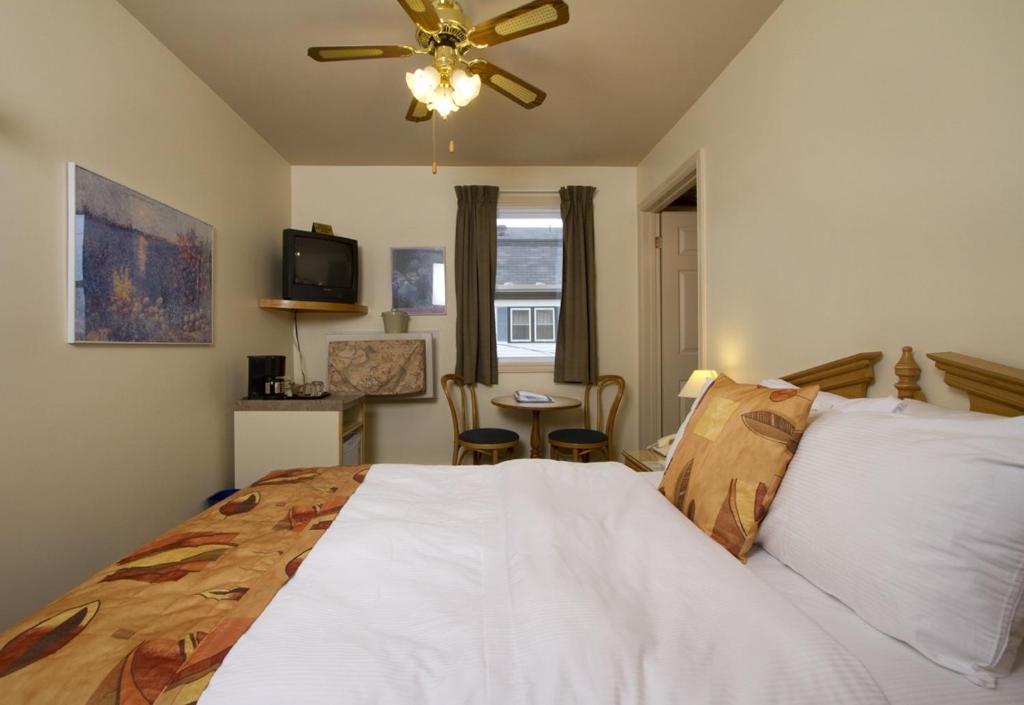 Brigantine Inn Lunenburg Quarto foto