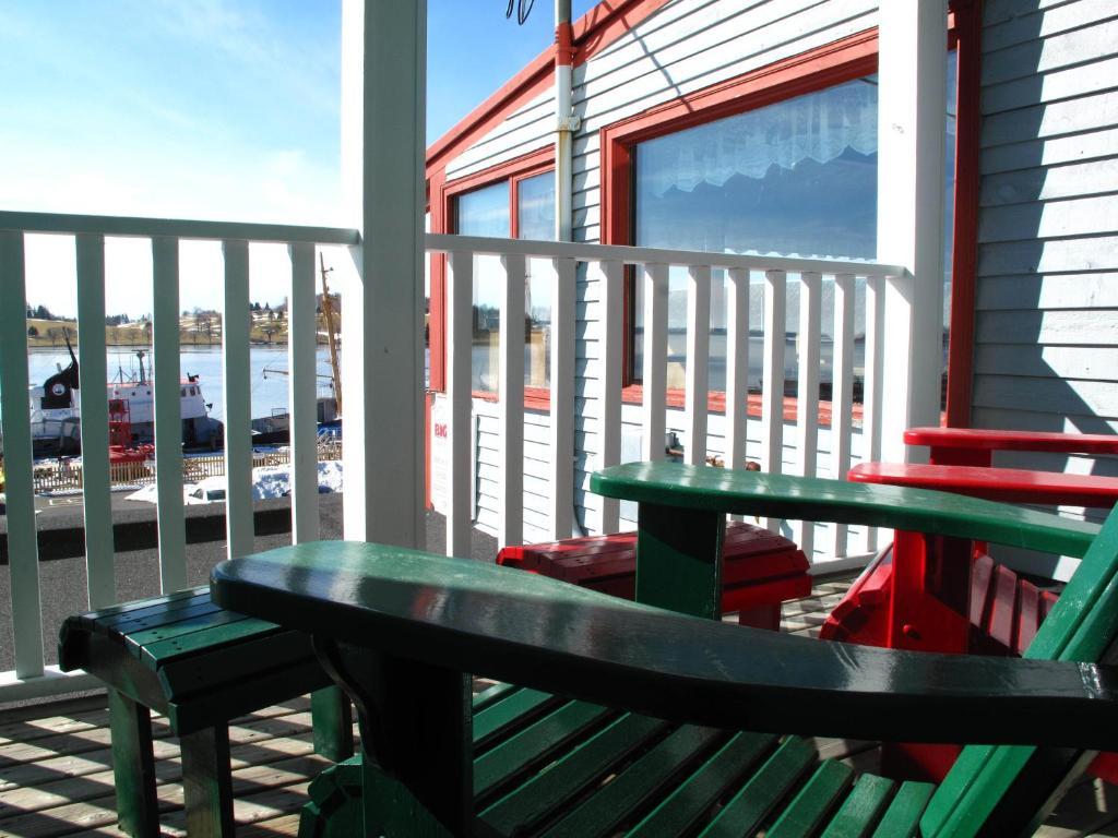 Brigantine Inn Lunenburg Exterior foto