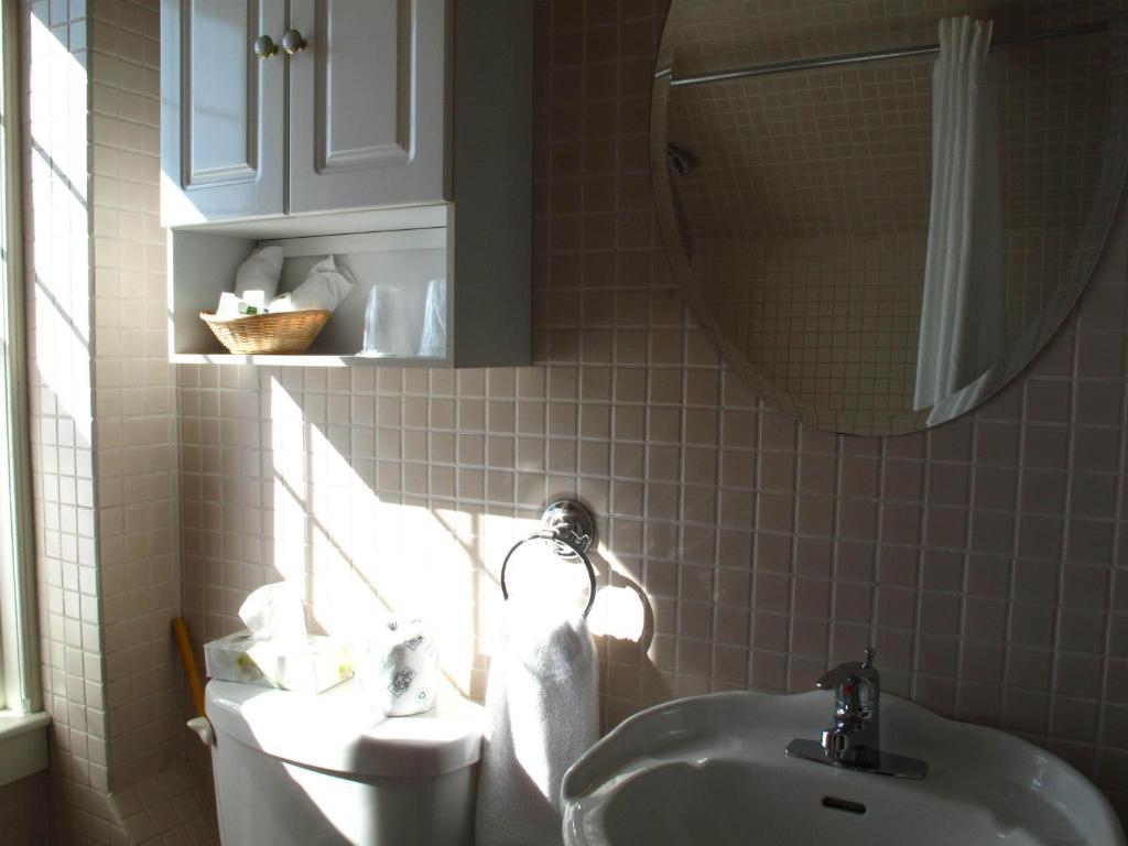 Brigantine Inn Lunenburg Quarto foto